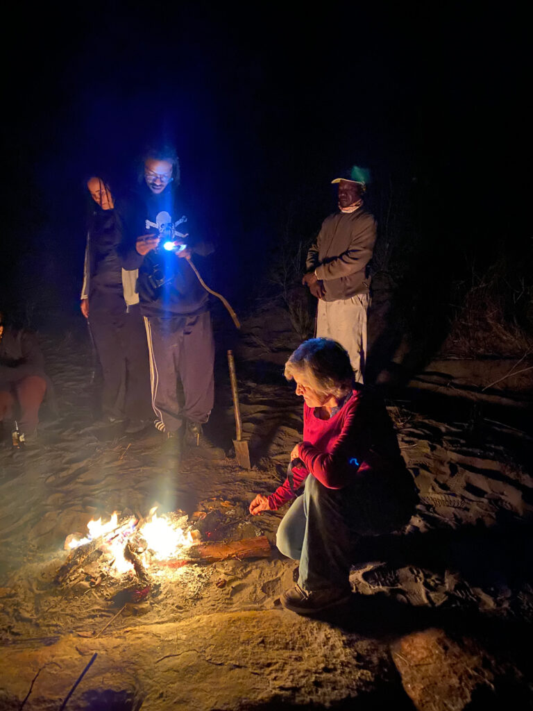 Cooking-dinner-at-Tsodilo-with-Shakes-and-Willemien