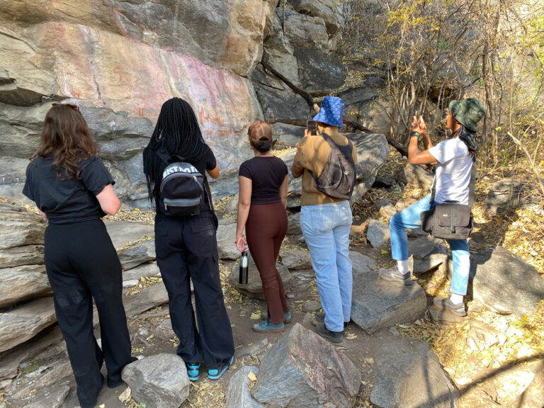 Tsodilohills-femal-hill-paintings