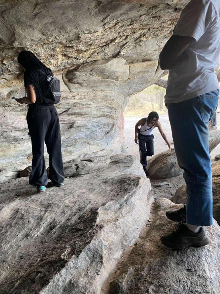 the-large-cave-at-Tsodilo-female-hill--